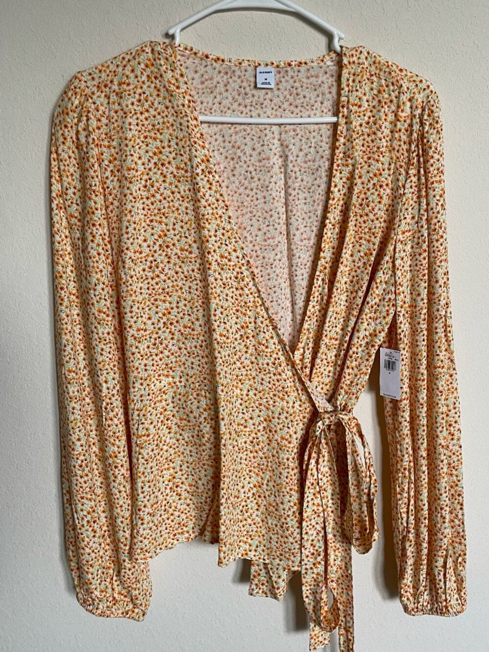 Old Navy M Floral Print Tie Belt Wrap Blouse Long Sleeve Shirt Top, NWT NEW